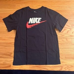 Mens Medium Nike T-Shirt